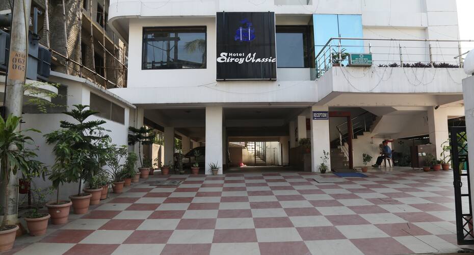 Hotel Siroy Classic, Guwahati 3